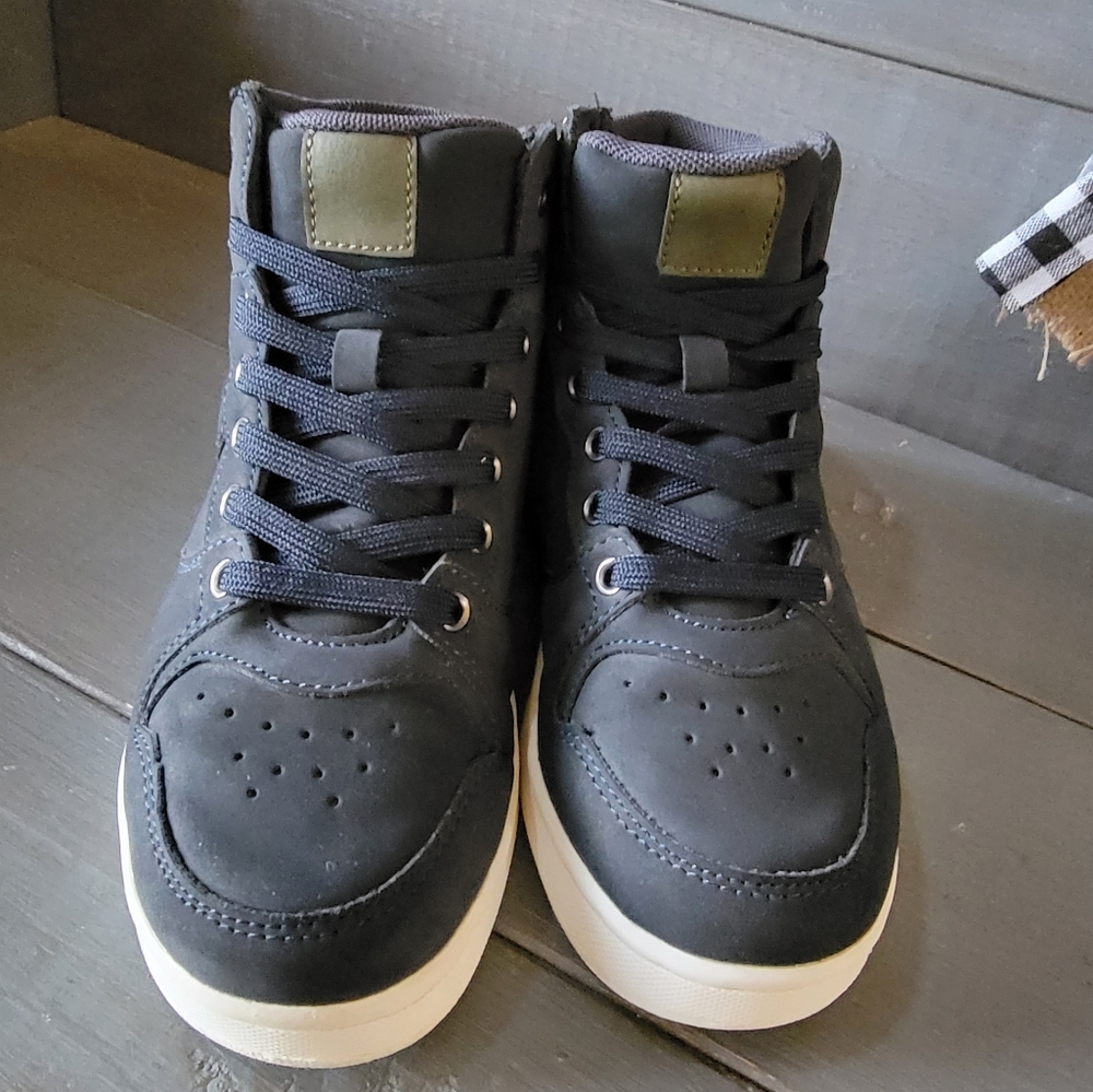 Gray/Blue Boots, Size 2